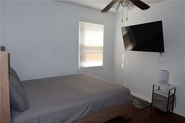 147 Kensington Avenue, Kansas City, MO 64123