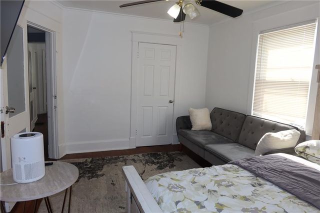 147 Kensington Avenue, Kansas City, MO 64123