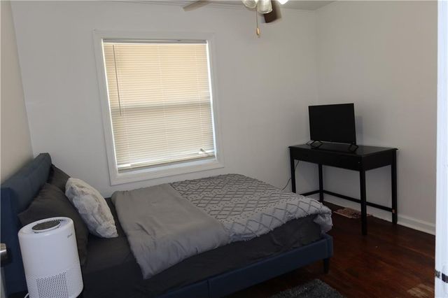 147 Kensington Avenue, Kansas City, MO 64123