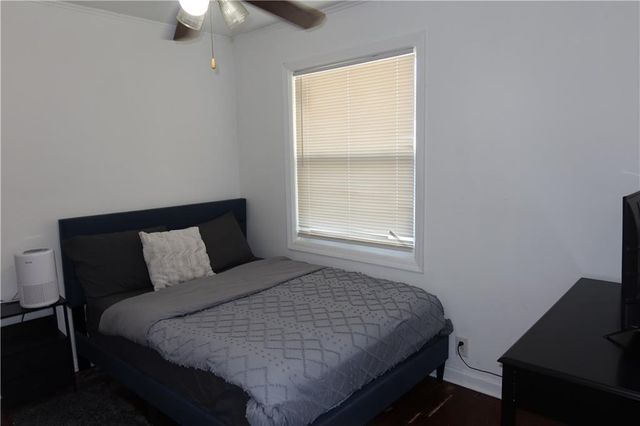 147 Kensington Avenue, Kansas City, MO 64123