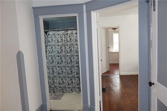 147 Kensington Avenue, Kansas City, MO 64123