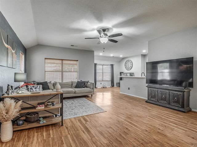 12317 NW 3rd Street, Yukon, OK 73099
