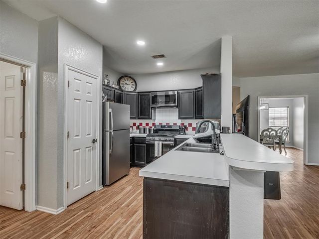 12317 NW 3rd Street, Yukon, OK 73099