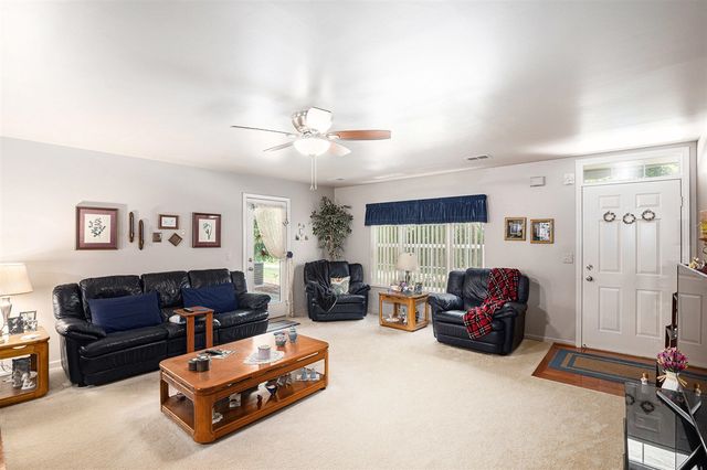 11347 N Woods Drive, Shelby Twp, MI 48317