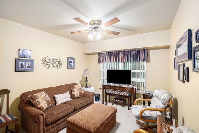 11347 N Woods Drive, Shelby Twp, MI 48317