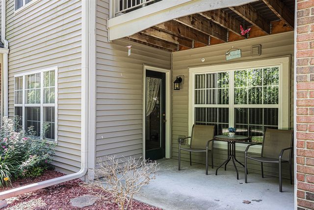 11347 N Woods Drive, Shelby Twp, MI 48317