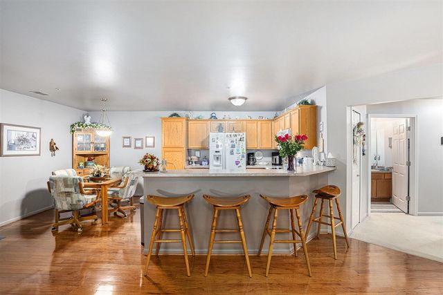 11347 N Woods Drive, Shelby Twp, MI 48317