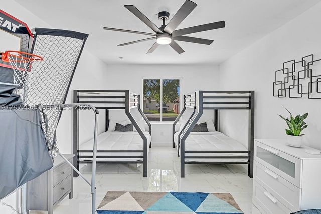 10245 SW 212th St, Cutler Bay, FL 33189