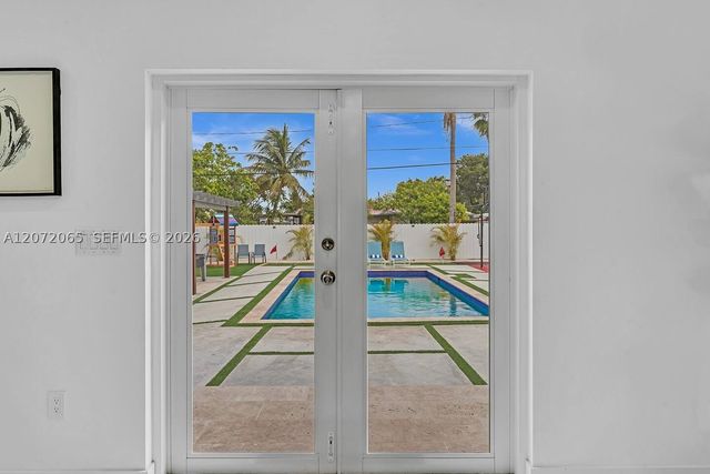 10245 SW 212th St, Cutler Bay, FL 33189