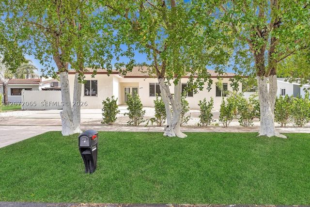 10245 SW 212th St, Cutler Bay, FL 33189