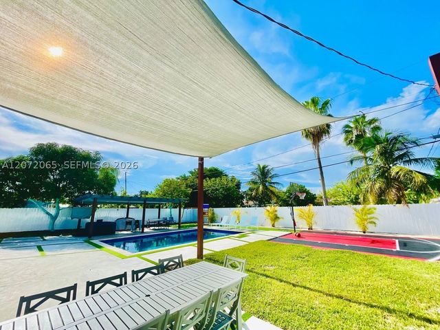 10245 SW 212th St, Cutler Bay, FL 33189