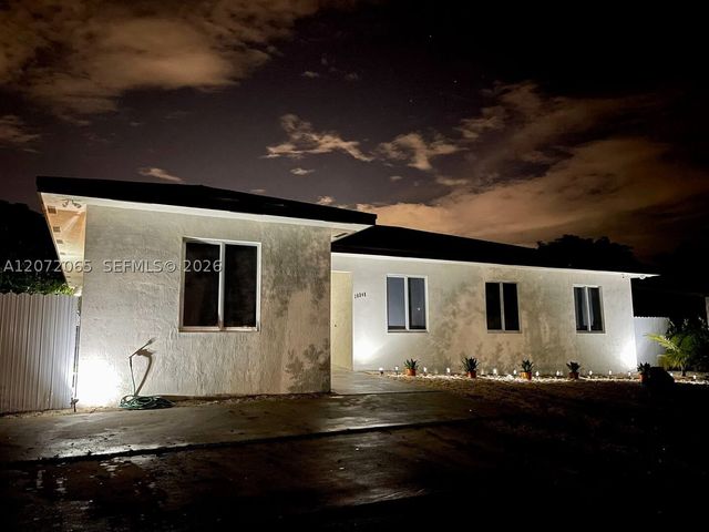 10245 SW 212th St, Cutler Bay, FL 33189