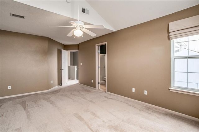 5820 NW Plantation Lane 187D, Lee's Summit, MO 64064