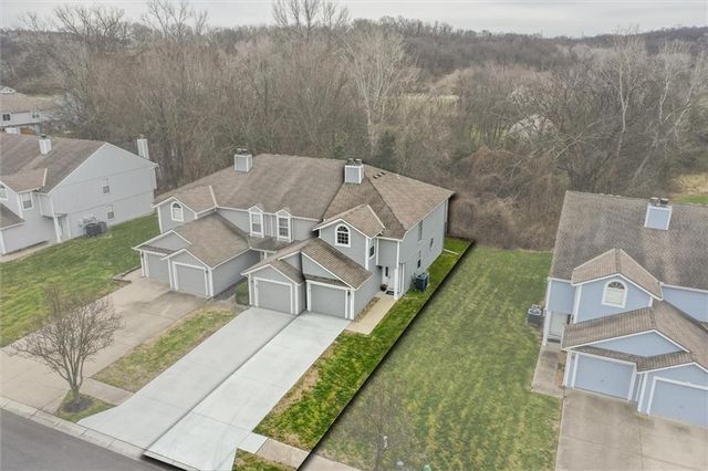 5820 NW Plantation Lane 187D, Lee's Summit, MO 64064