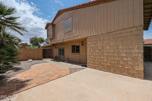 2726 W BROOKS Street, Chandler, AZ 85224