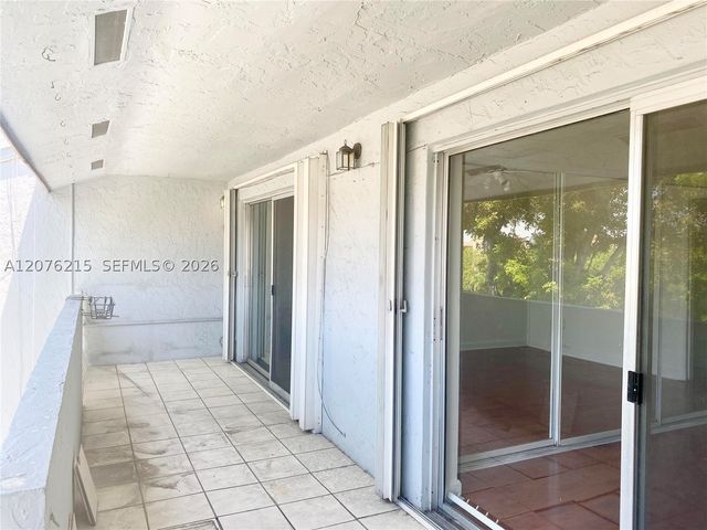 6095 W 18th Ave S314, Hialeah, FL 33012
