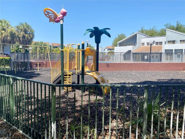 6095 W 18th Ave S314, Hialeah, FL 33012