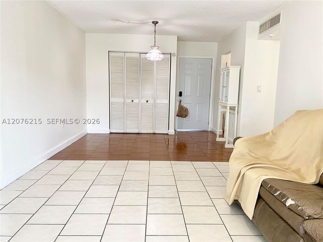 6095 W 18th Ave S314, Hialeah, FL 33012
