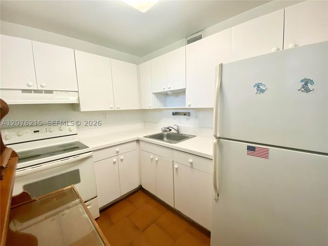 6095 W 18th Ave S314, Hialeah, FL 33012