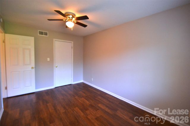 5803 Hunting Ridge Lane B, Charlotte, NC 28212