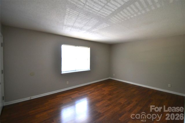 5803 Hunting Ridge Lane B, Charlotte, NC 28212