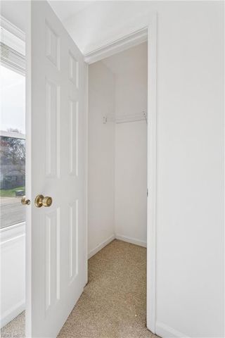 686 Trails LN, Newport News, VA 23608