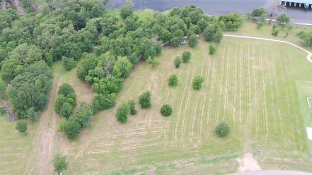 285 Shoreline Drive S9-0103, Dodd City, TX 75438