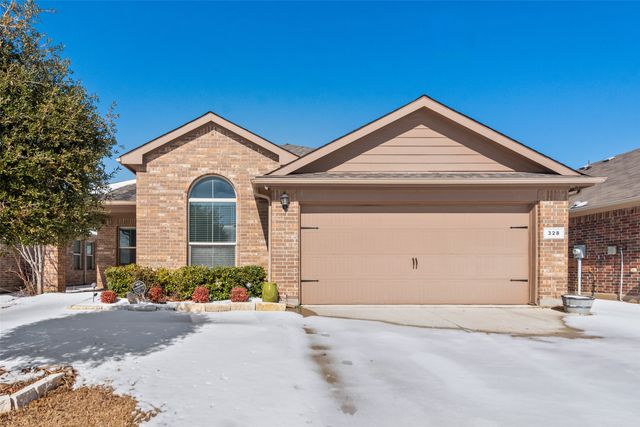 328 Foxhunter Street, Fort Worth, TX 76131
