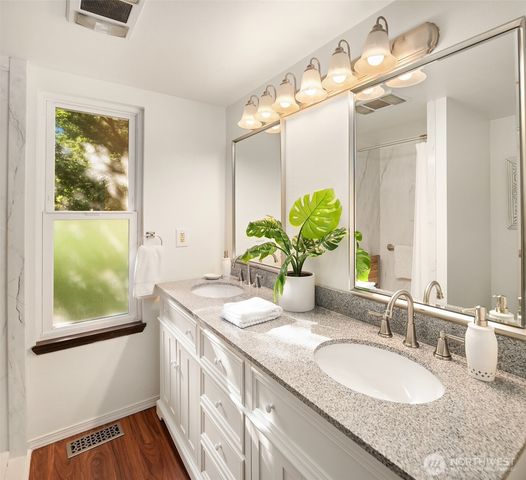 12220 102nd Place NE, Kirkland, WA 98034