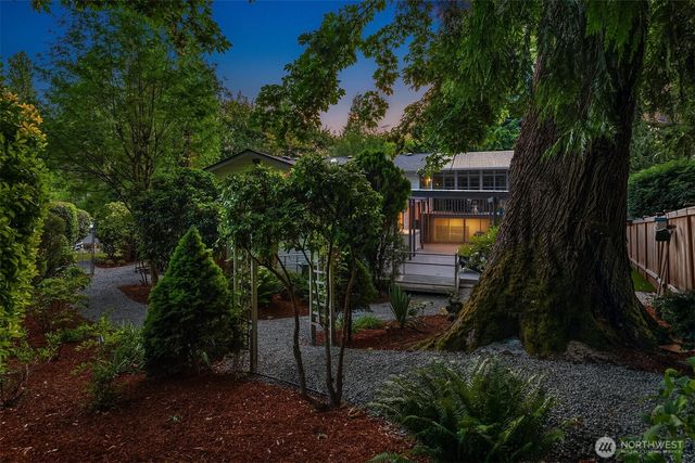 12220 102nd Place NE, Kirkland, WA 98034
