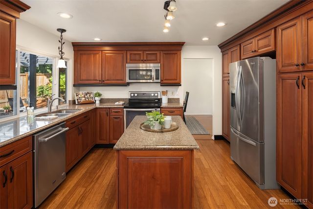12220 102nd Place NE, Kirkland, WA 98034