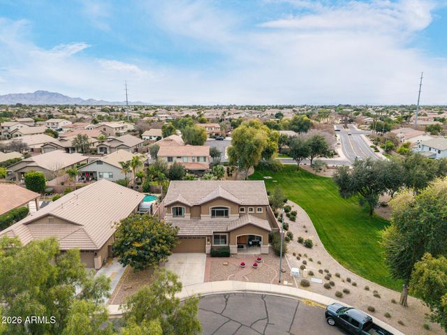 1261 E REDWOOD Drive, Chandler, AZ 85286