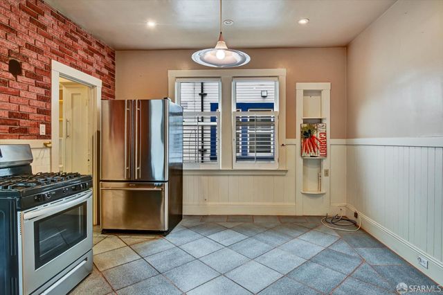 1458 Palou Avenue, San Francisco, CA 94124