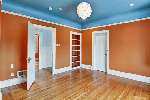 1458 Palou Avenue, San Francisco, CA 94124