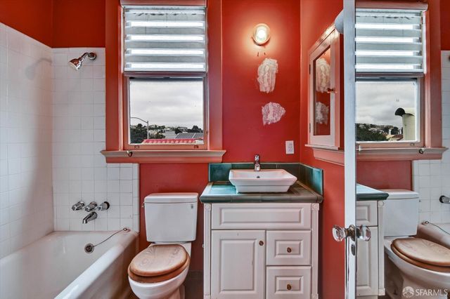 1458 Palou Avenue, San Francisco, CA 94124