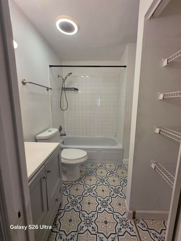 139 Sparrow Drive 3g, Royal Palm Beach, FL 33411
