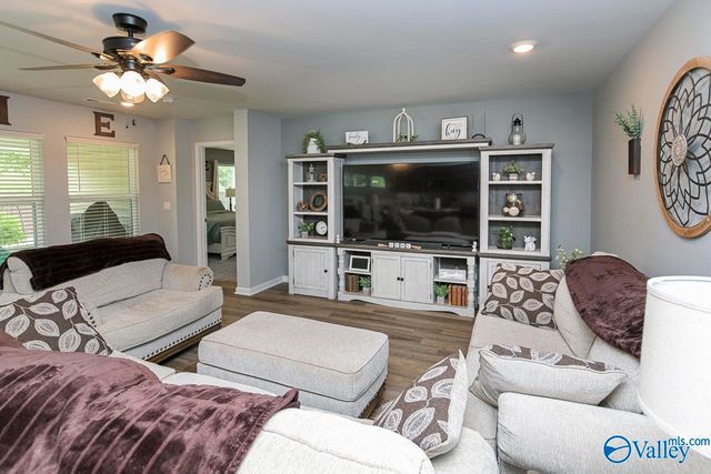 120 Syd Road, Owens Cross Roads, AL 35763