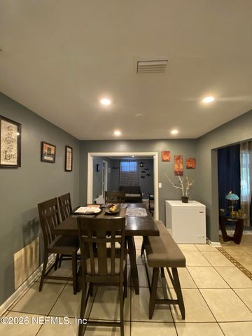 6400 DIANE Road, Jacksonville, FL 32277