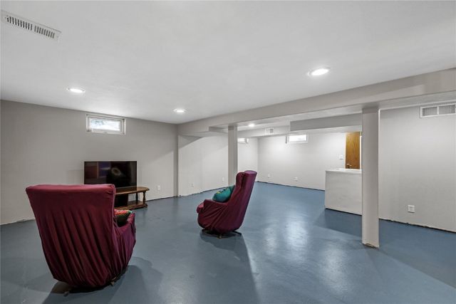 1410 25th Street, Marion, IA 52302