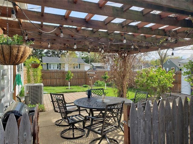 1410 25th Street, Marion, IA 52302