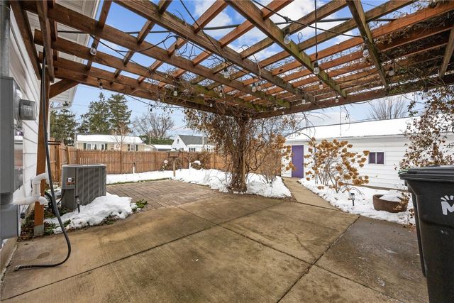 1410 25th Street, Marion, IA 52302