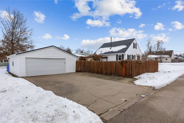 1410 25th Street, Marion, IA 52302