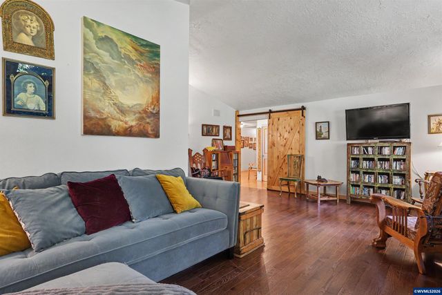 19368 SE Summertime Dr, Sandy, OR 97055