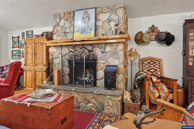 19368 SE Summertime Dr, Sandy, OR 97055