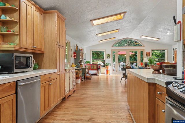 19368 SE Summertime Dr, Sandy, OR 97055