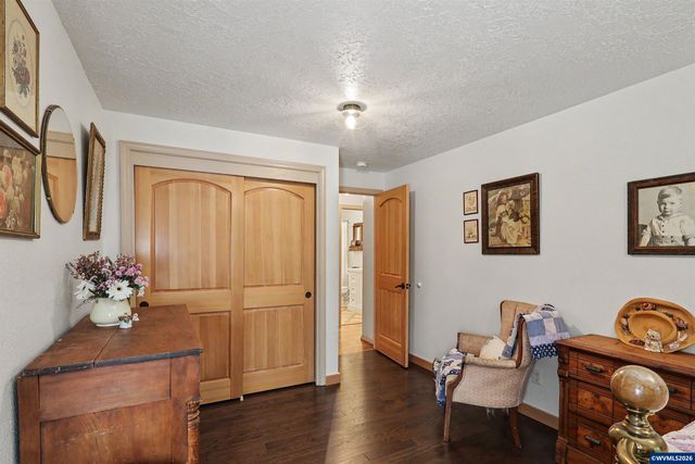 19368 SE Summertime Dr, Sandy, OR 97055