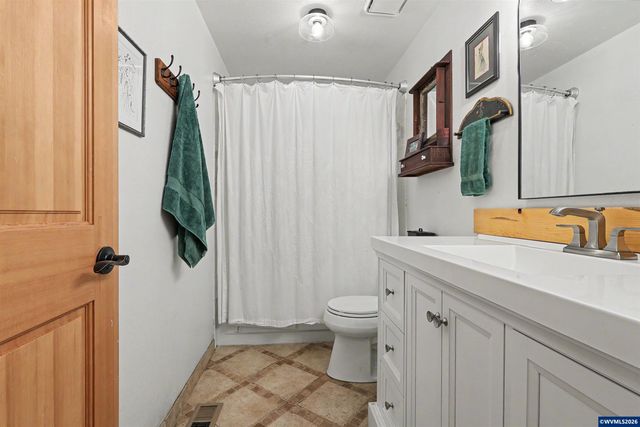 19368 SE Summertime Dr, Sandy, OR 97055