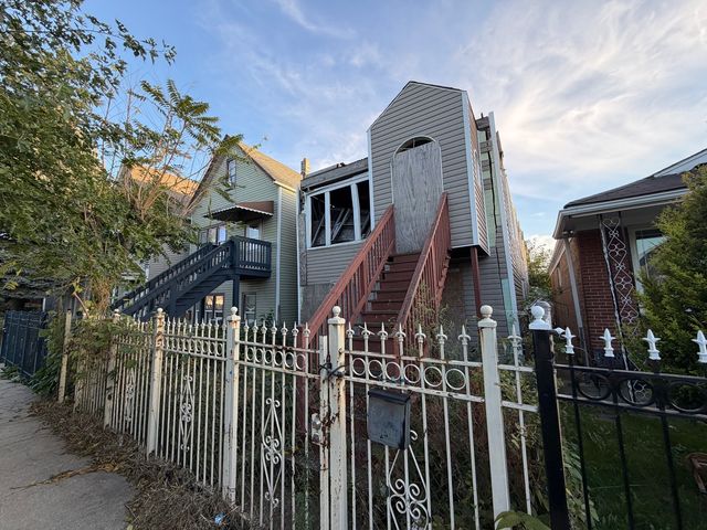 2139 W 50th Place, Chicago, IL 60609