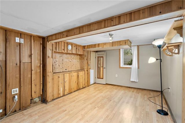 1678 E Minnhaha Ave Avenue, St Paul, MN 55106