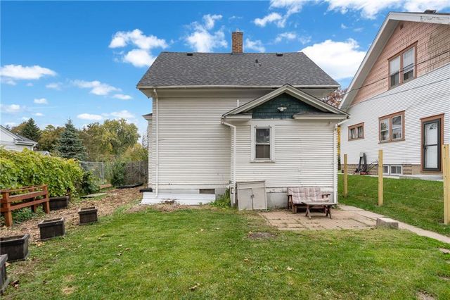 1678 E Minnhaha Ave Avenue, St Paul, MN 55106